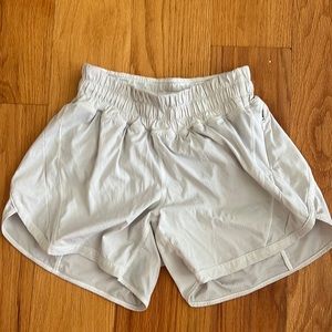 Lululemon White Tracker Shorts Size 4